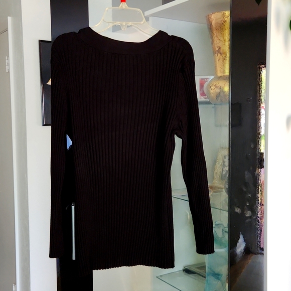 Top - Picture 4 of 4